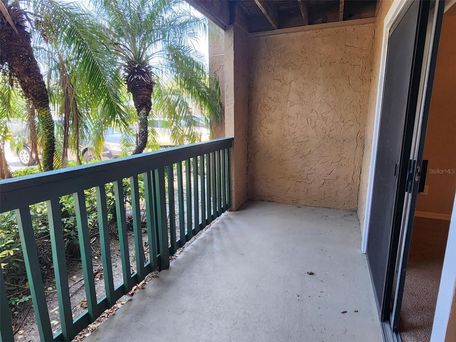 SUNTREE CENTER SUNTREE PUD STAGE 03 TR 25A - Residential Lease