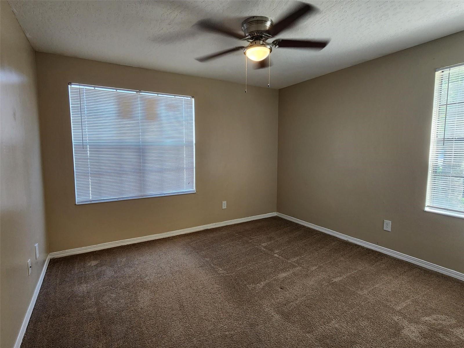 SUNTREE CENTER SUNTREE PUD STAGE 03 TR 25A - Residential Lease