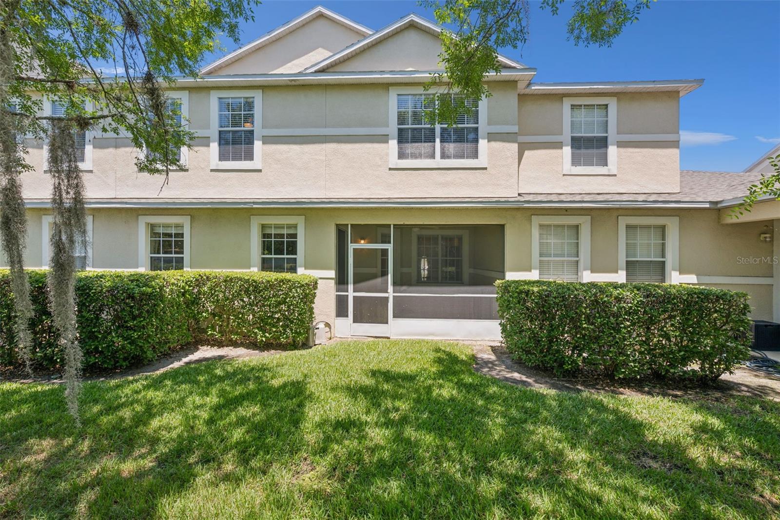 HARBOR WINDS - Residential