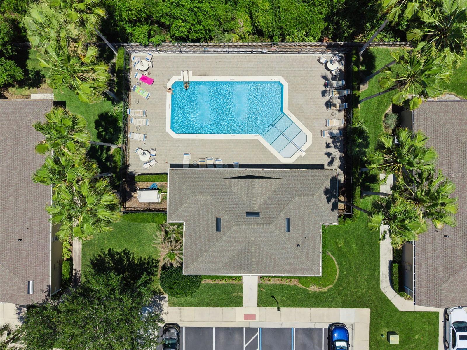 HARBOR WINDS - Residential
