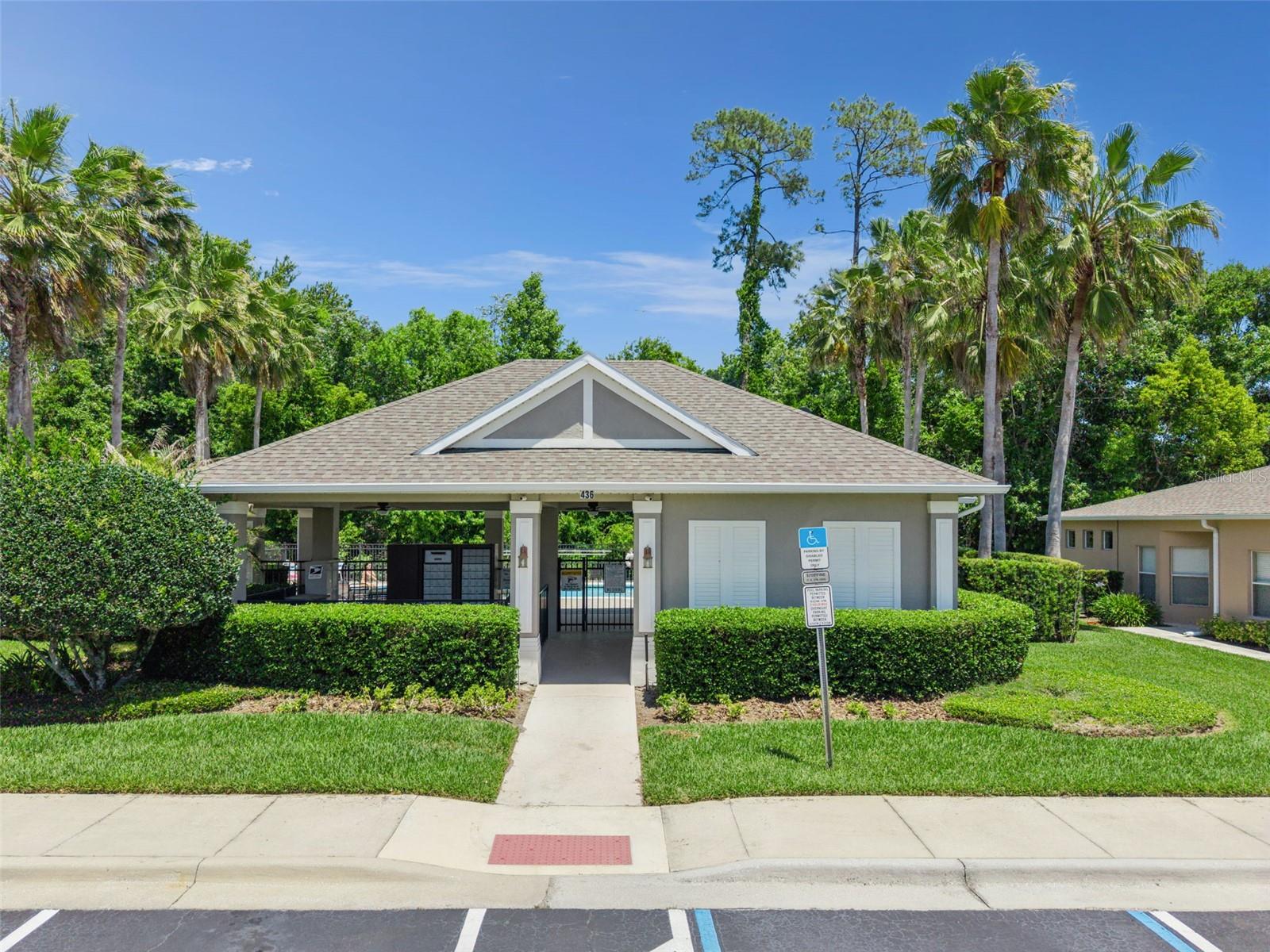 HARBOR WINDS - Residential