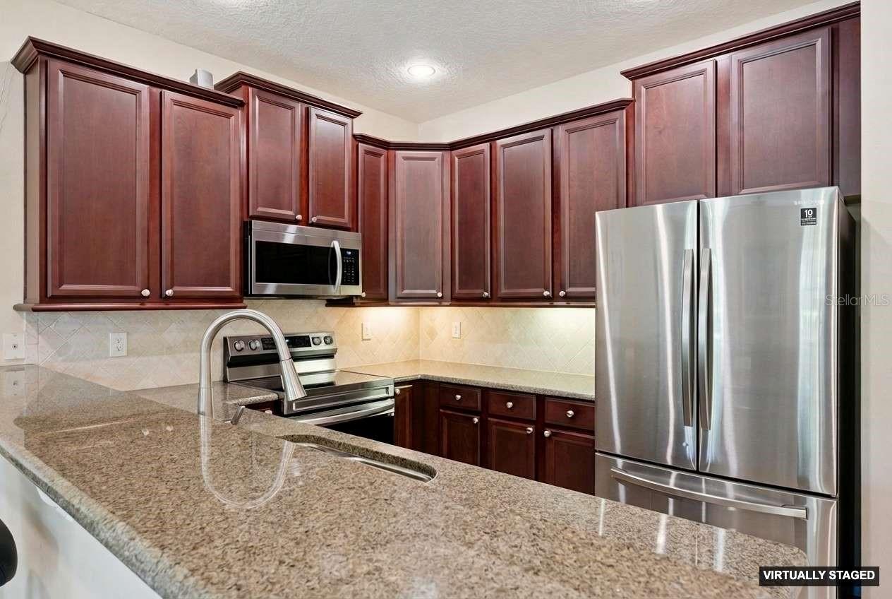 HARBOR WINDS - Residential