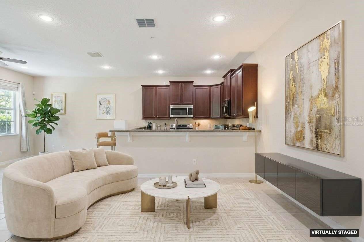 HARBOR WINDS - Residential