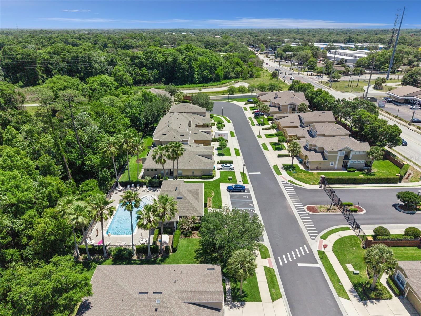 HARBOR WINDS - Residential