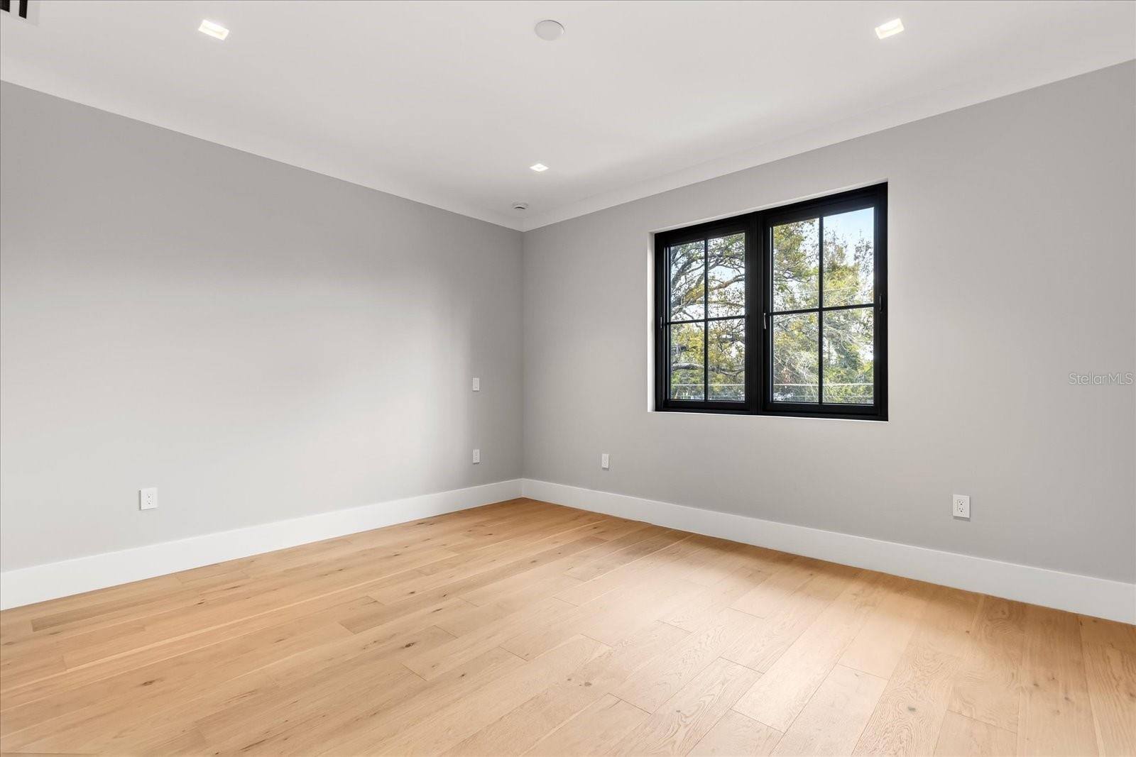 COLONIAL ACRES - Residential