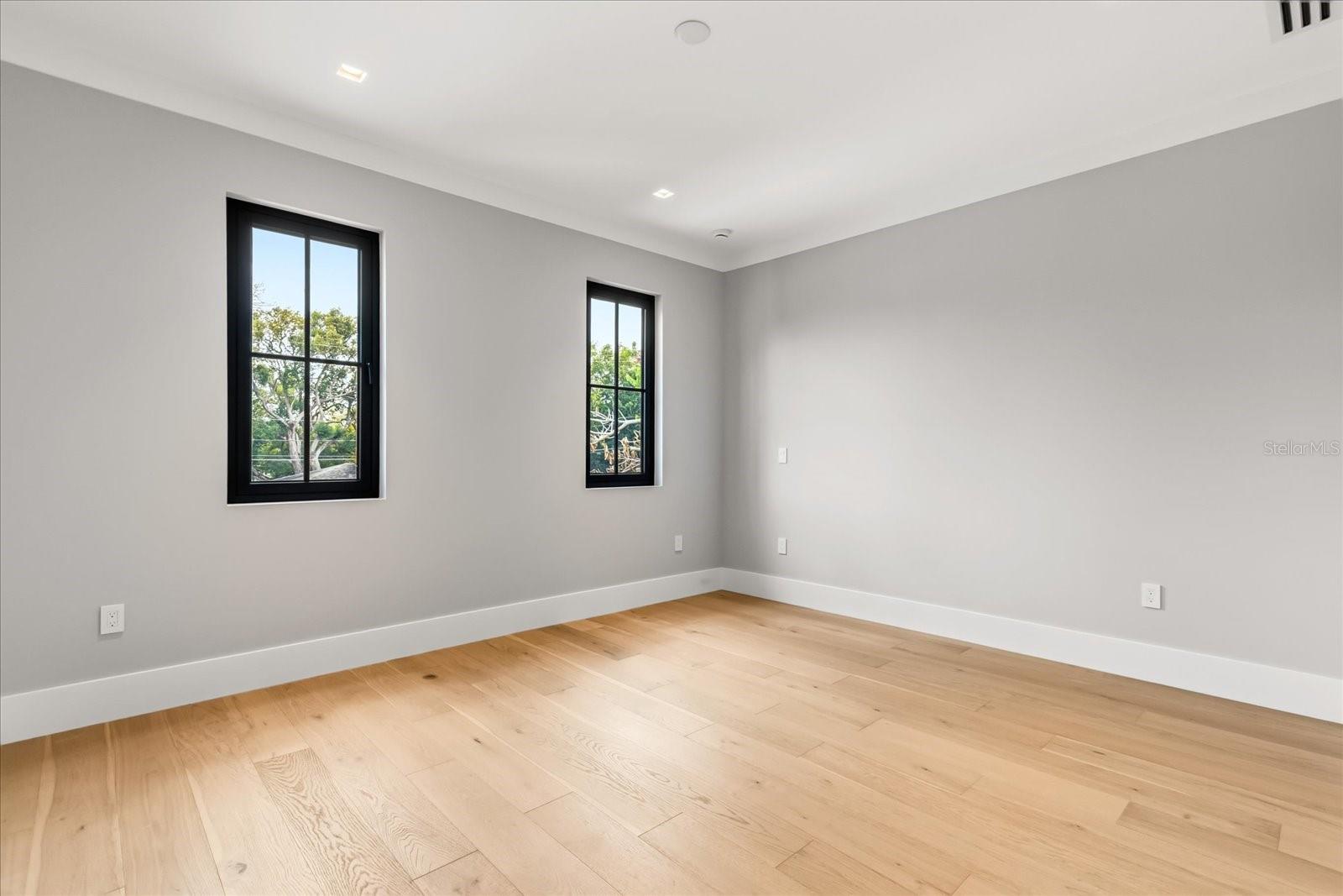 COLONIAL ACRES - Residential