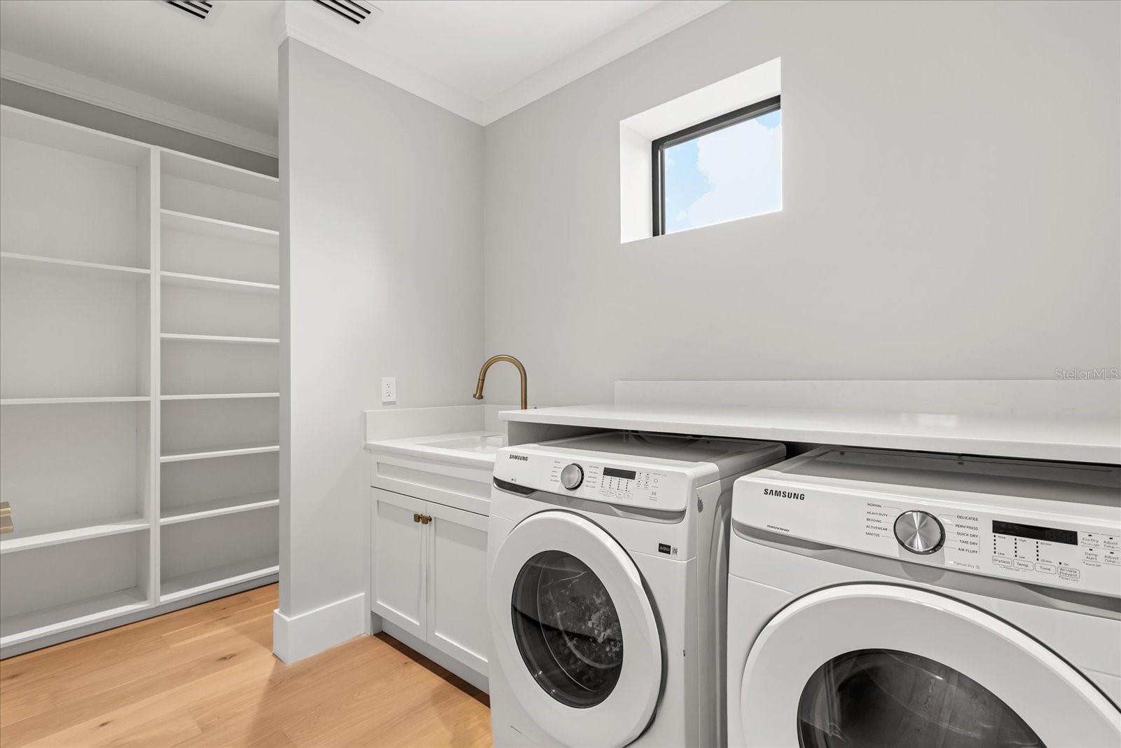 COLONIAL ACRES - Residential