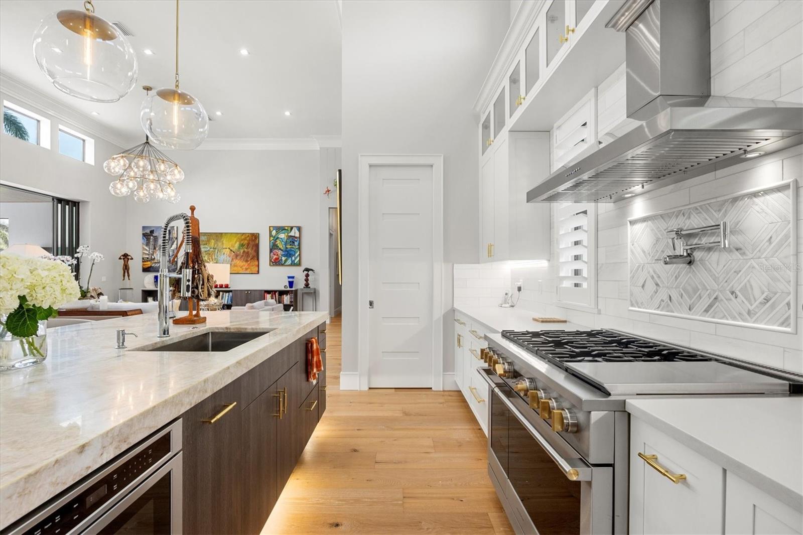 HANSENS SUB OPPOSITE PG IN PB - Residential