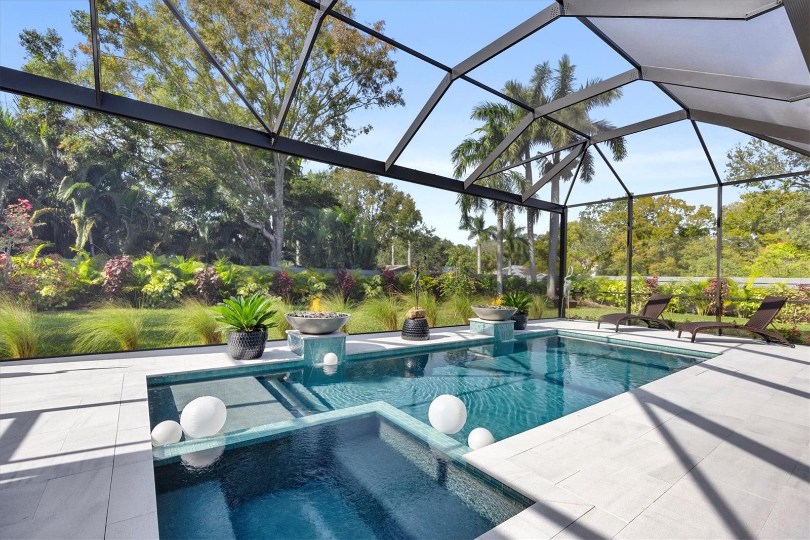 HANSENS SUB OPPOSITE PG IN PB - Residential