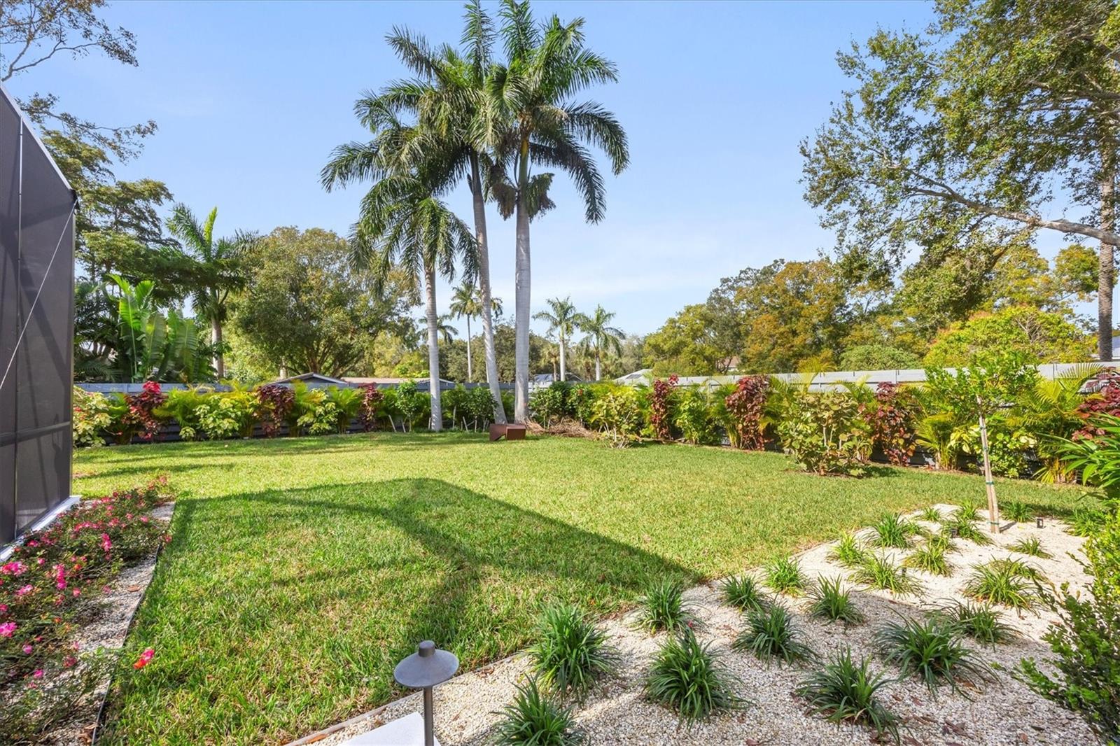 HANSENS SUB OPPOSITE PG IN PB - Residential