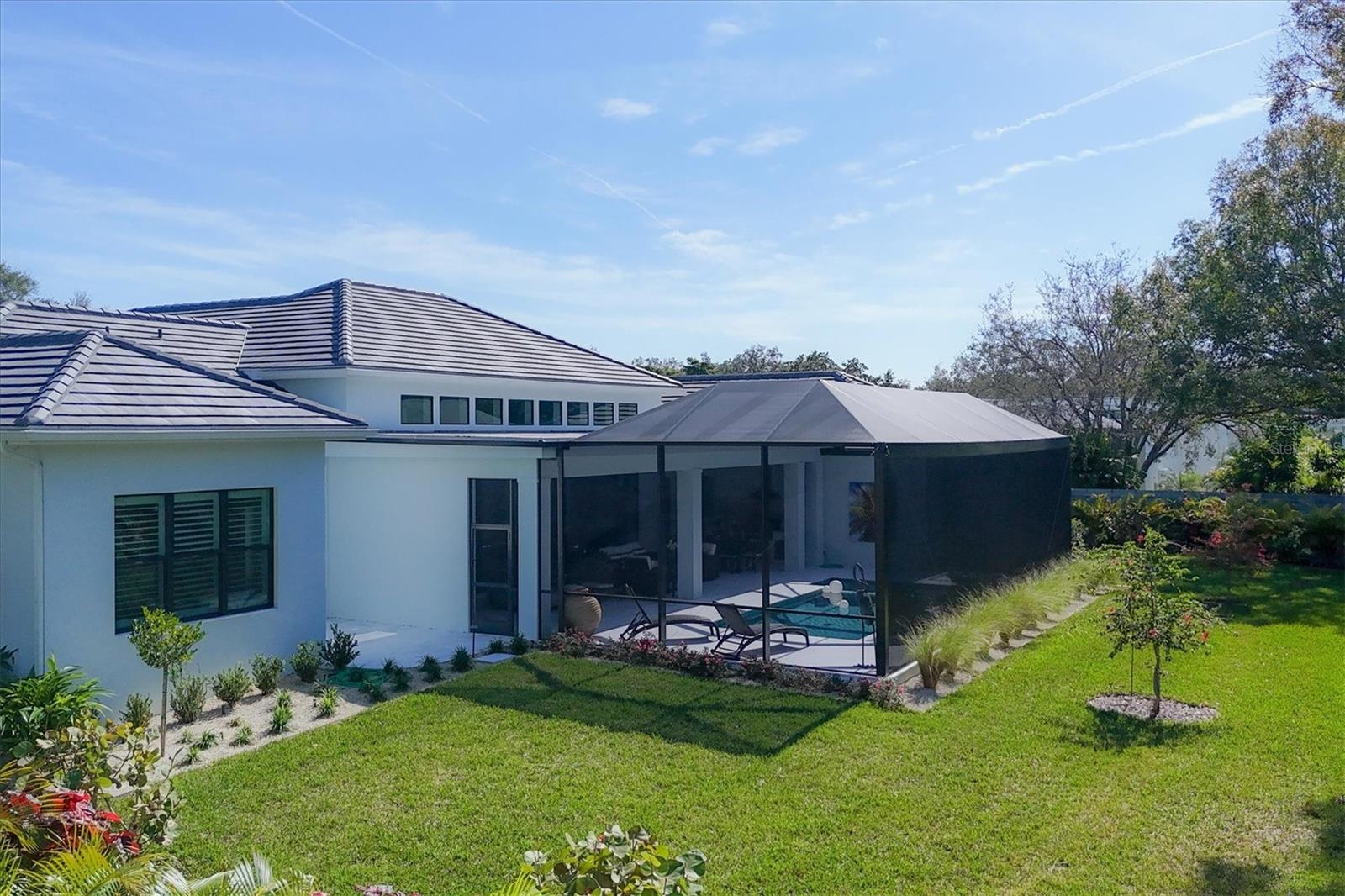 HANSENS SUB OPPOSITE PG IN PB - Residential