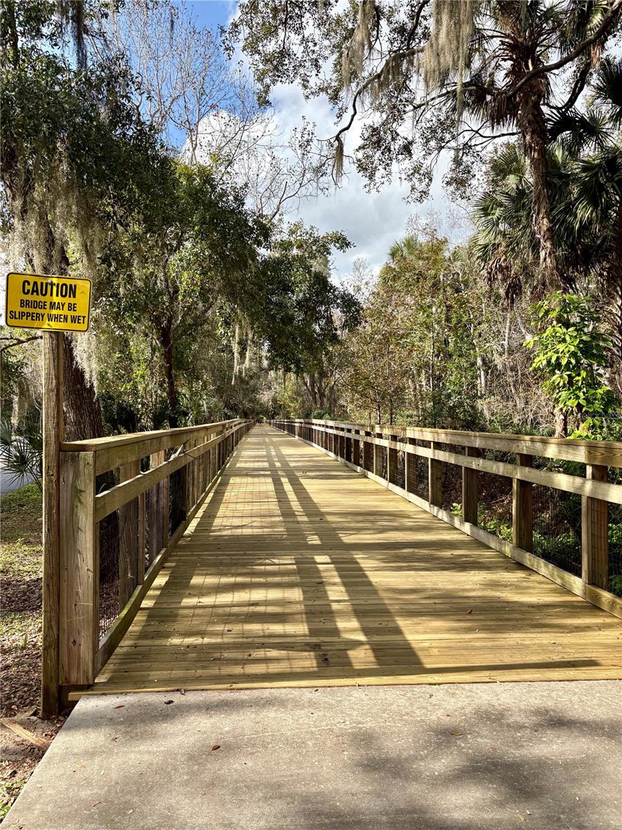 LAKESIDE CONDO APTS - Residential