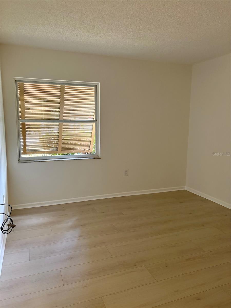 LAKESIDE CONDO APTS - Residential