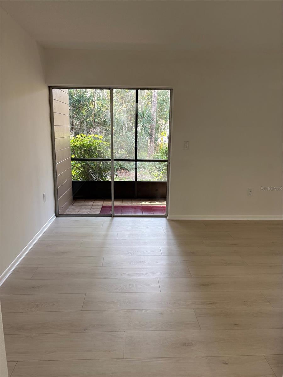 LAKESIDE CONDO APTS - Residential