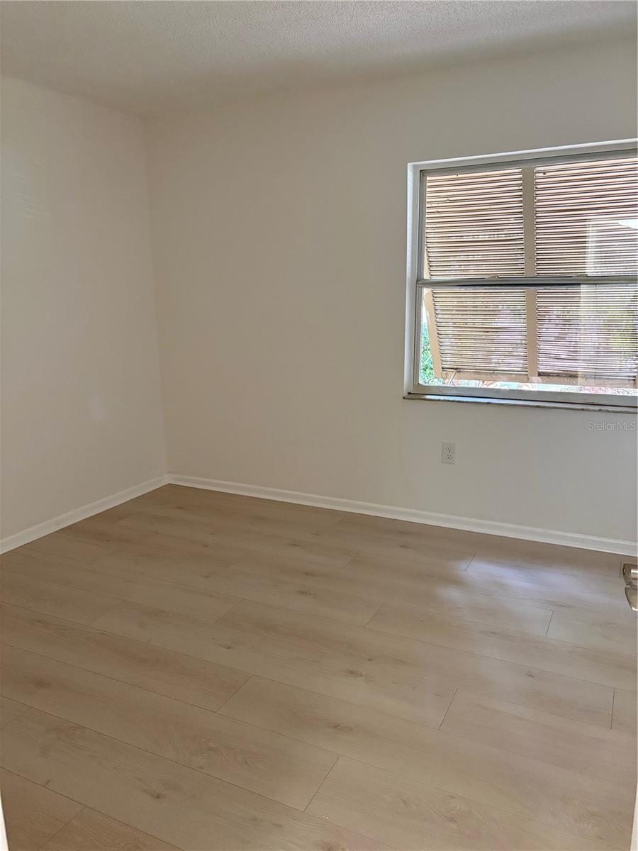 LAKESIDE CONDO APTS - Residential