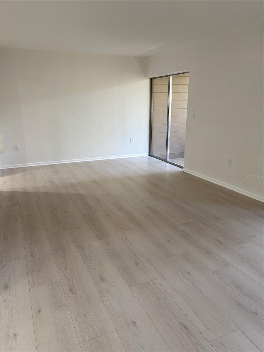 LAKESIDE CONDO APTS - Residential