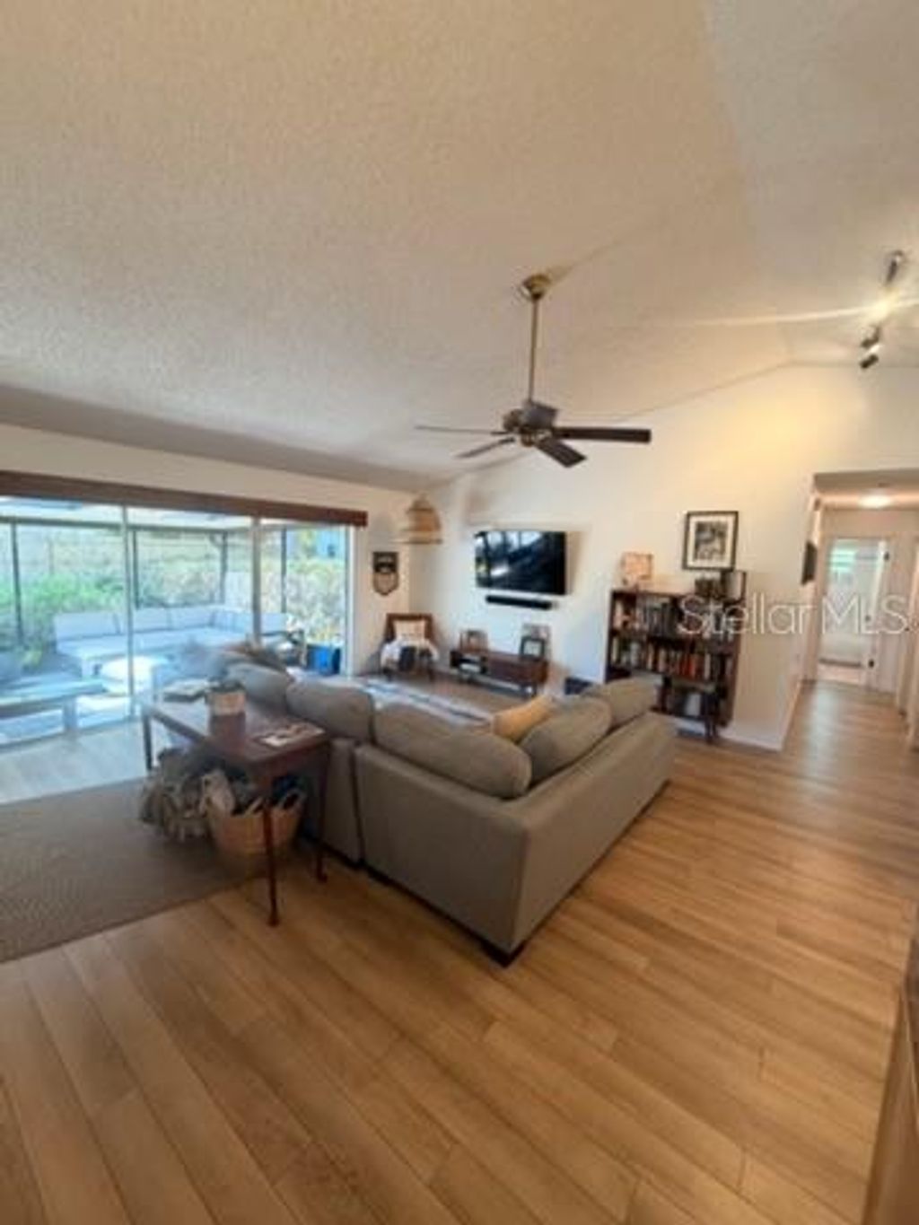 Photo of 9504 Cannon Drive, Orlando, FL 32817 (MLS # O6400350)