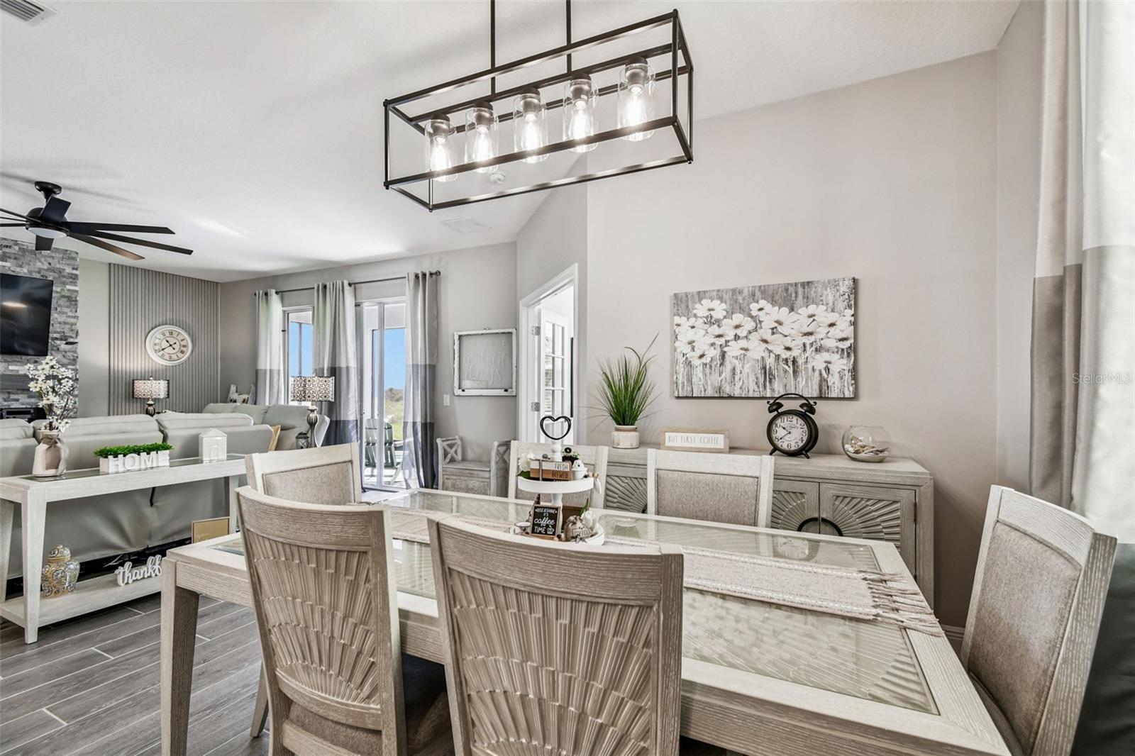 RIDGEVIEW PH 4 - Residential