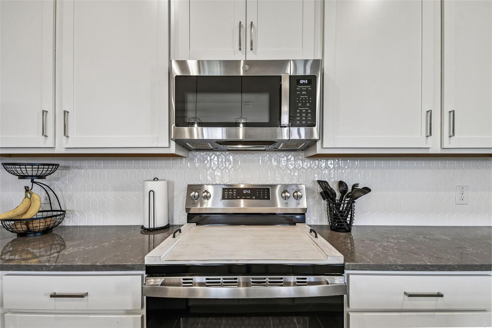 RIDGEVIEW PH 4 - Residential