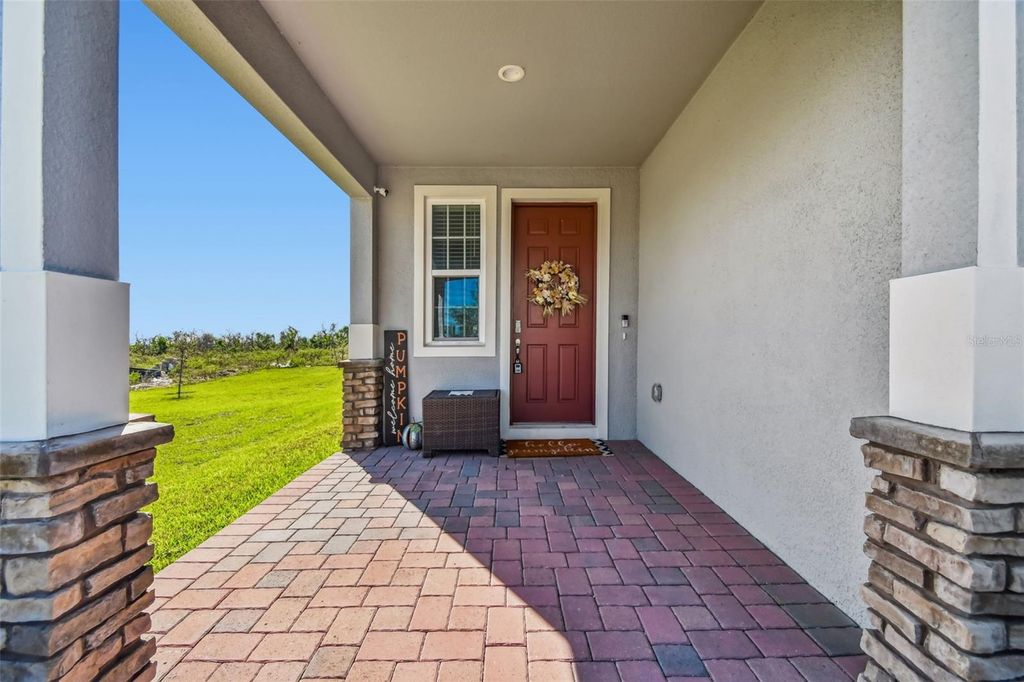 Photo of 14539 Crestavista Avenue, Clermont, FL 34714 (MLS # G5104493)