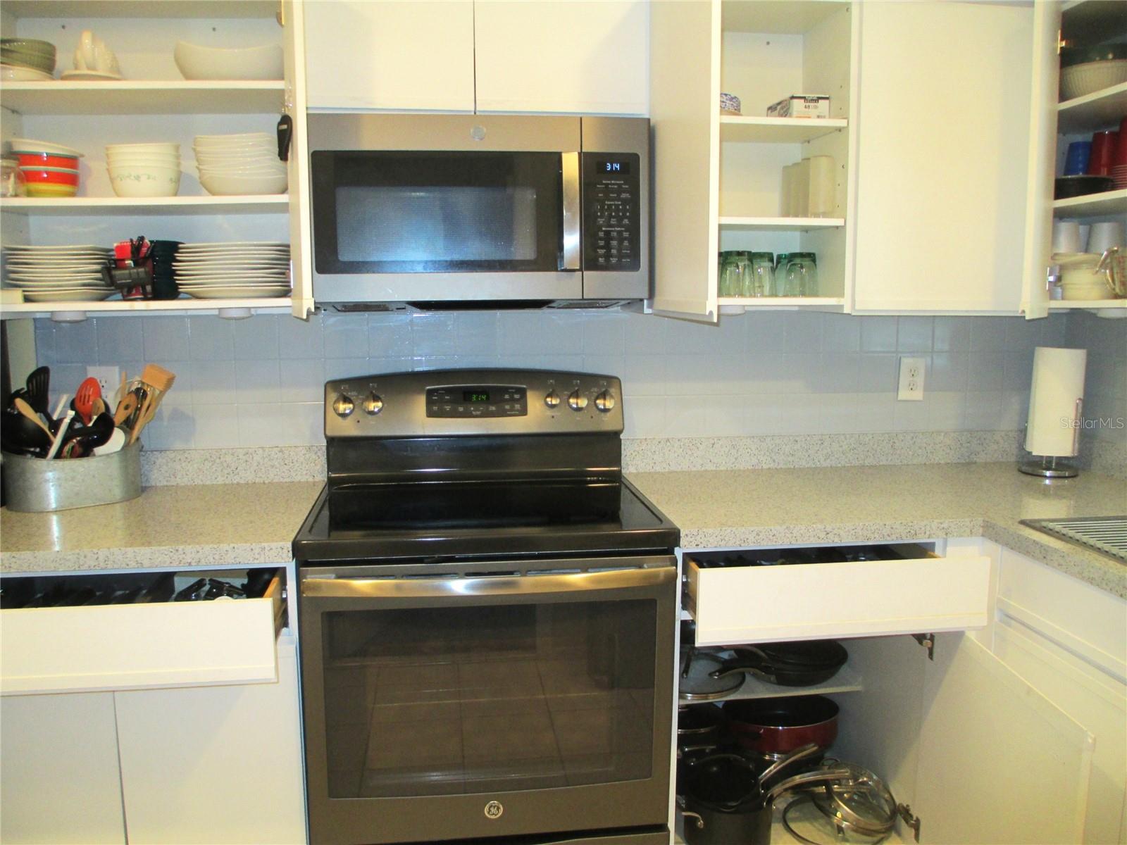 OAKWOOD VILLAS SEC C - Residential