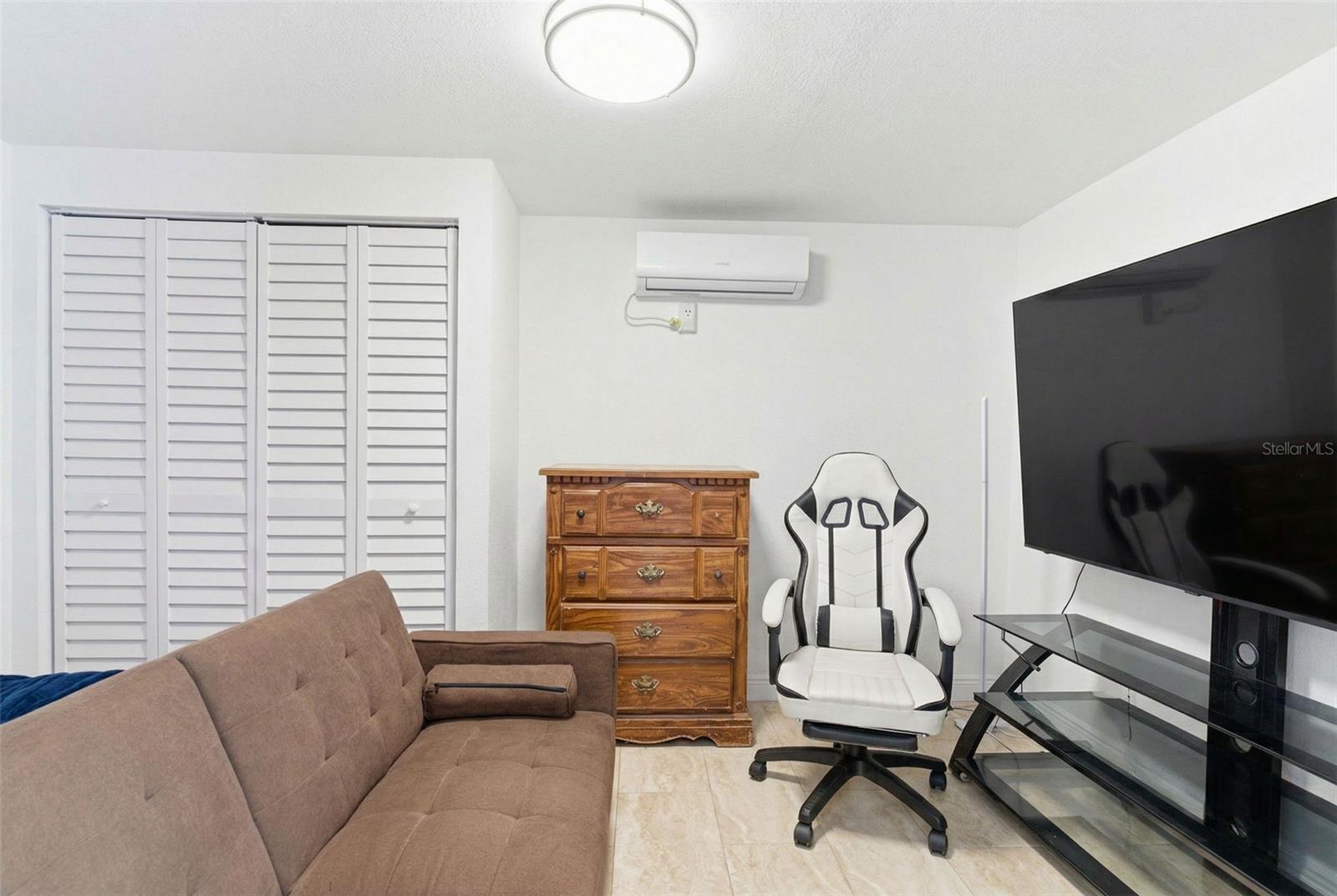 BOUR LANDS - Residential