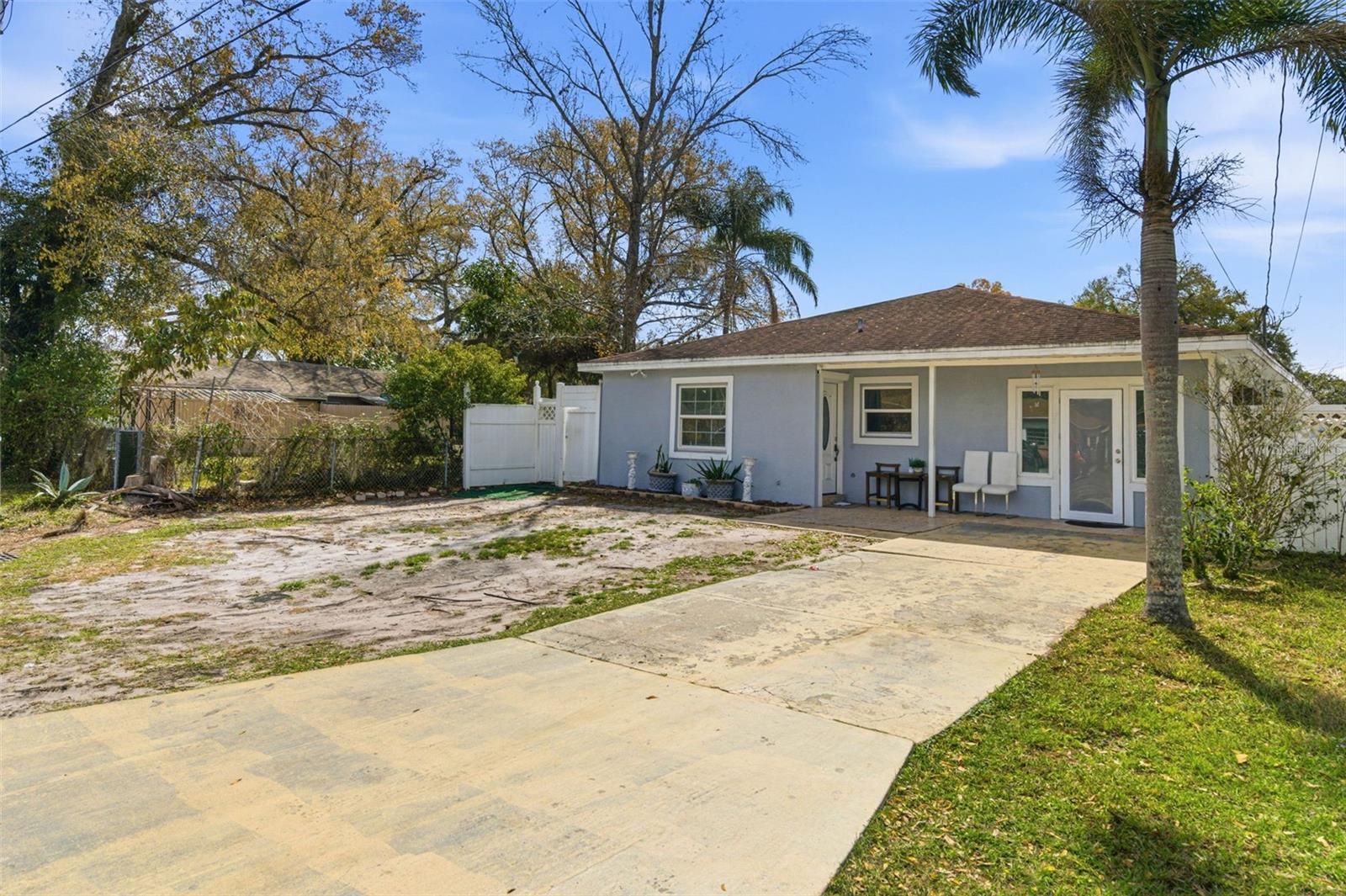 BOUR LANDS - Residential