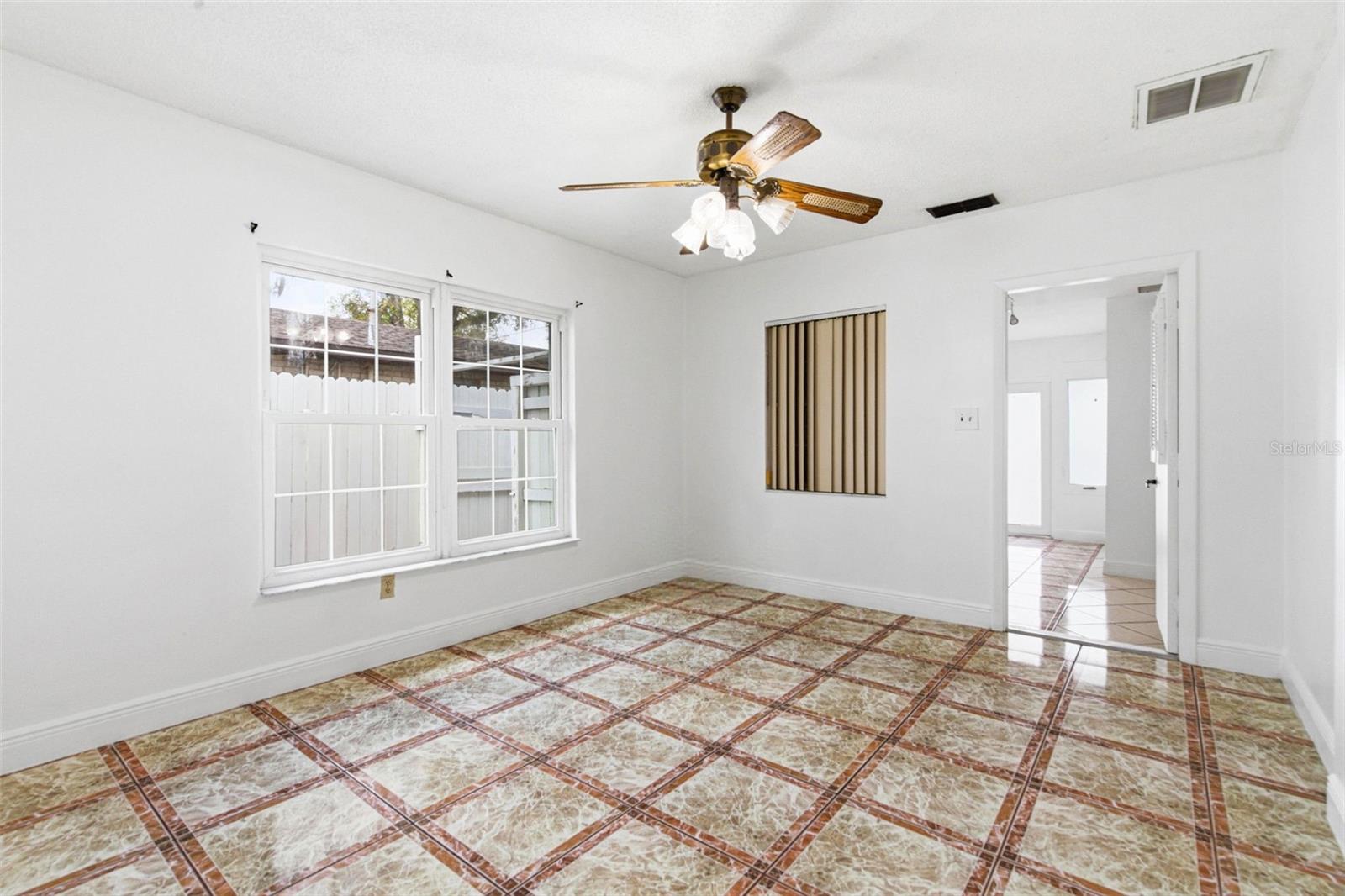 BOUR LANDS - Residential