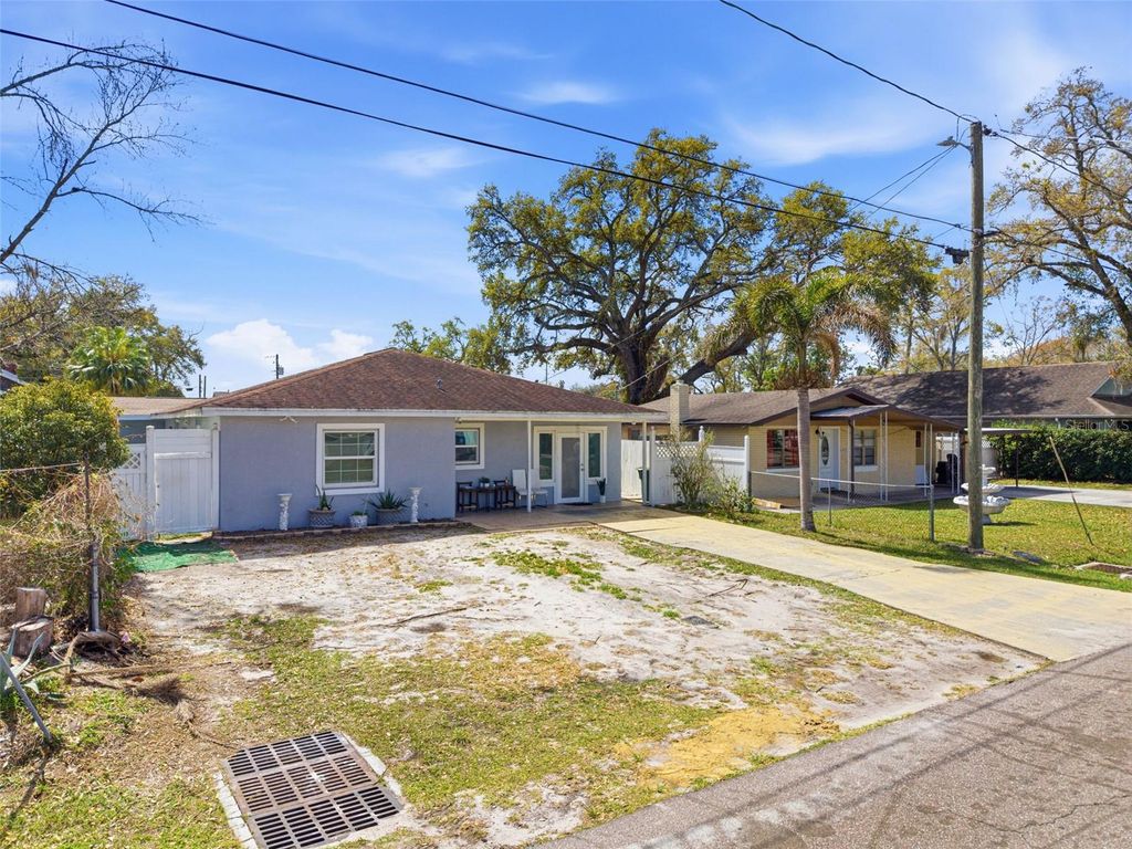 Photo of 2706 W Powhatan Avenue, Tampa, FL 33614 (MLS # TB8483863)