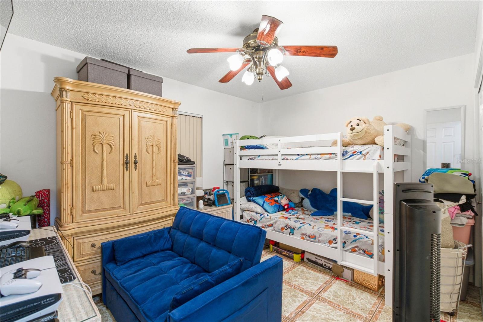 BOUR LANDS - Residential