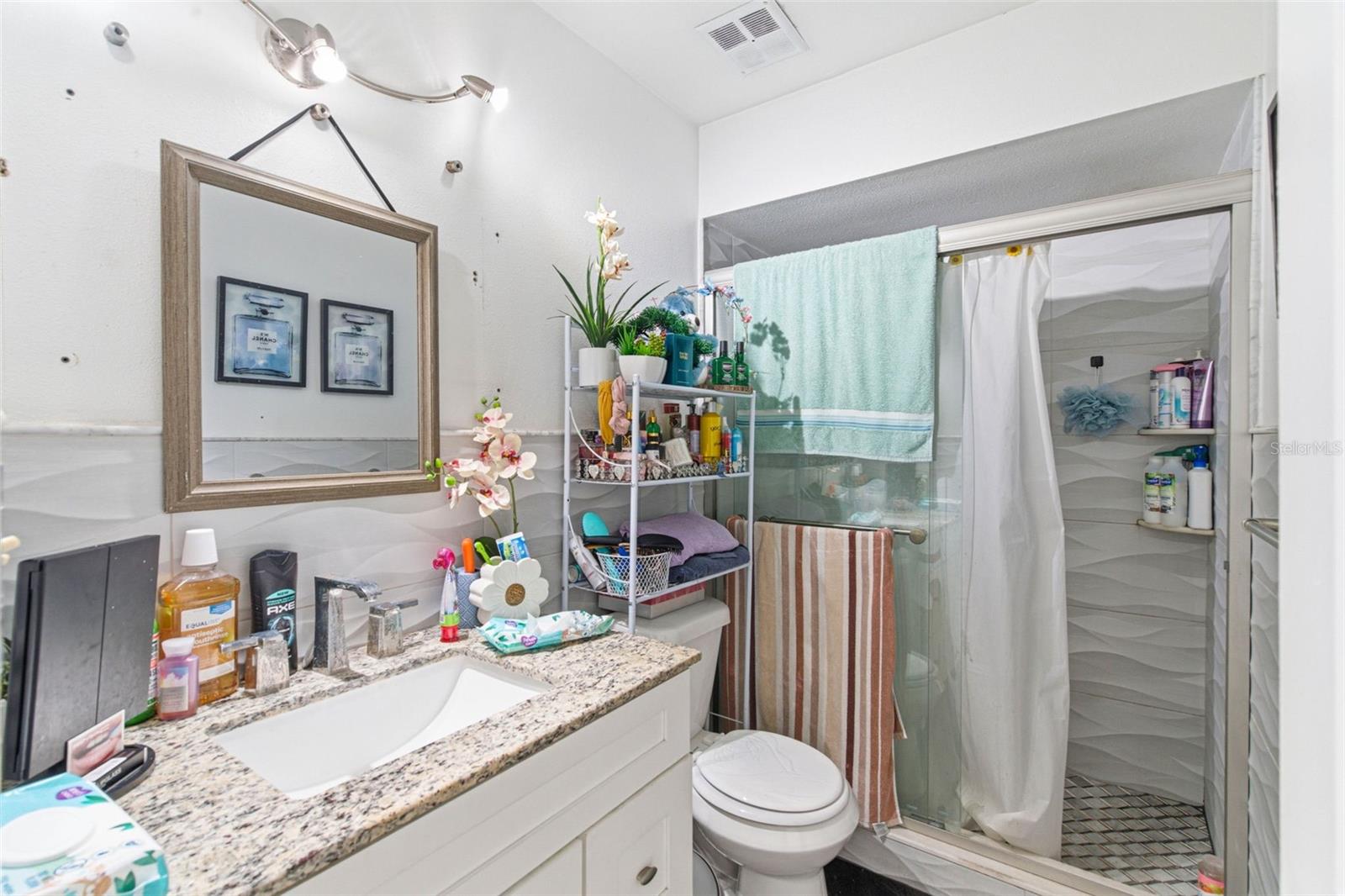 BOUR LANDS - Residential