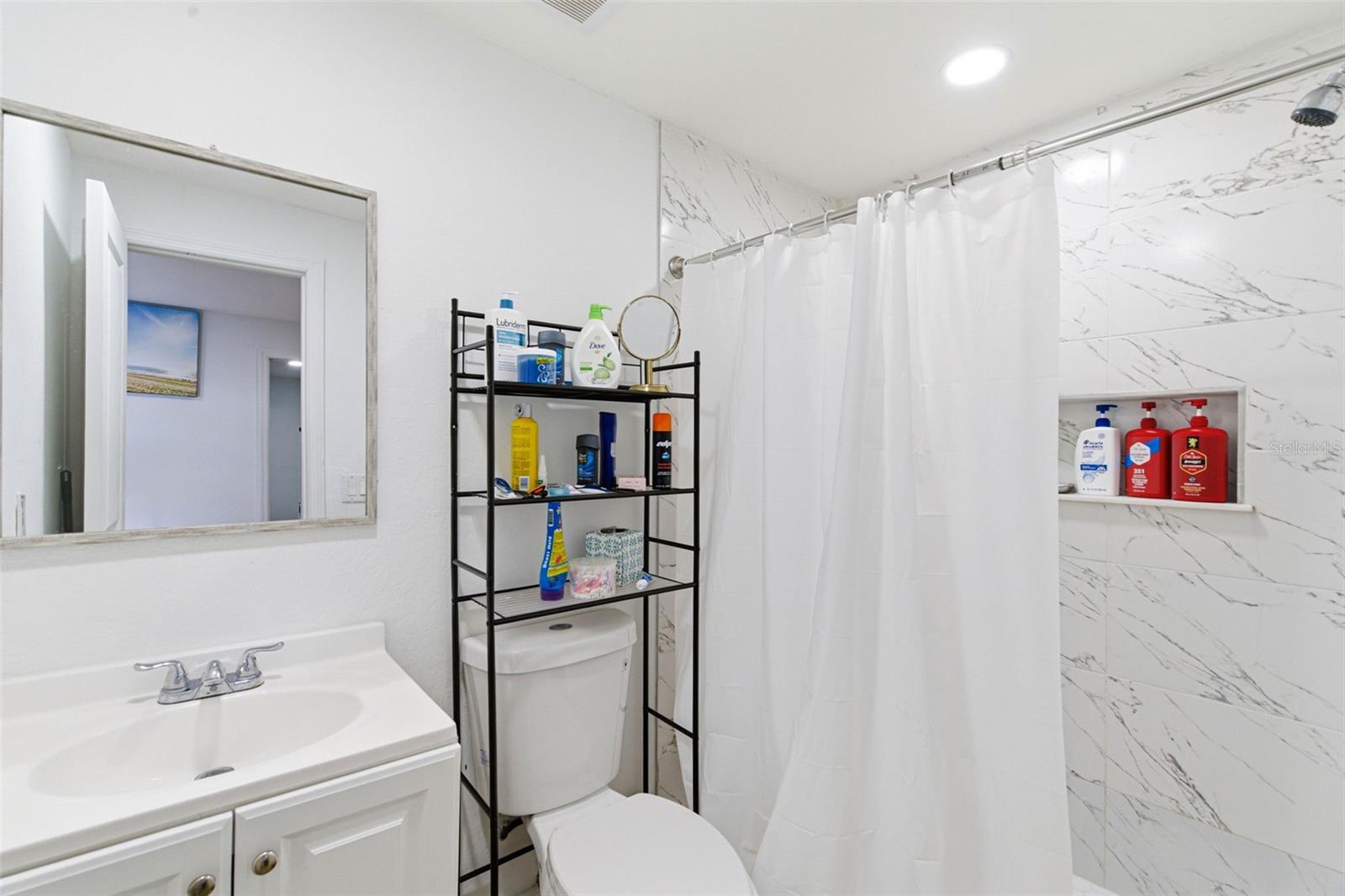 BOUR LANDS - Residential