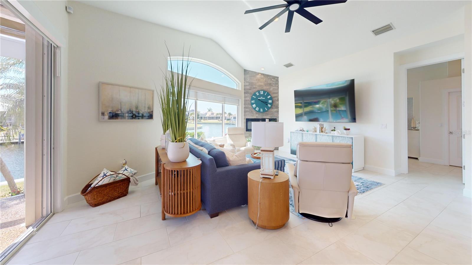 PUNTA GORDA ISLES SEC 11 - Residential
