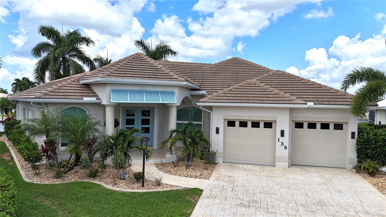 PUNTA GORDA ISLES SEC 11 - Residential
