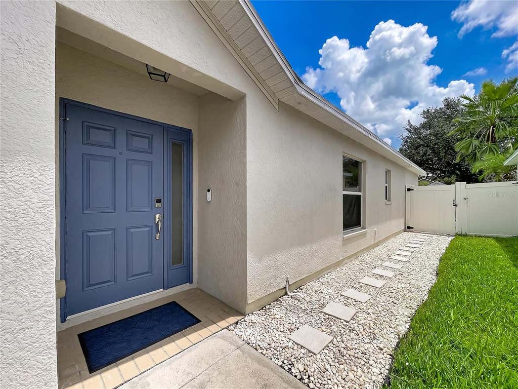 Photo of 7710 Carriage Pointe Drive, Gibsonton, FL 33534 (MLS # TB8535676)