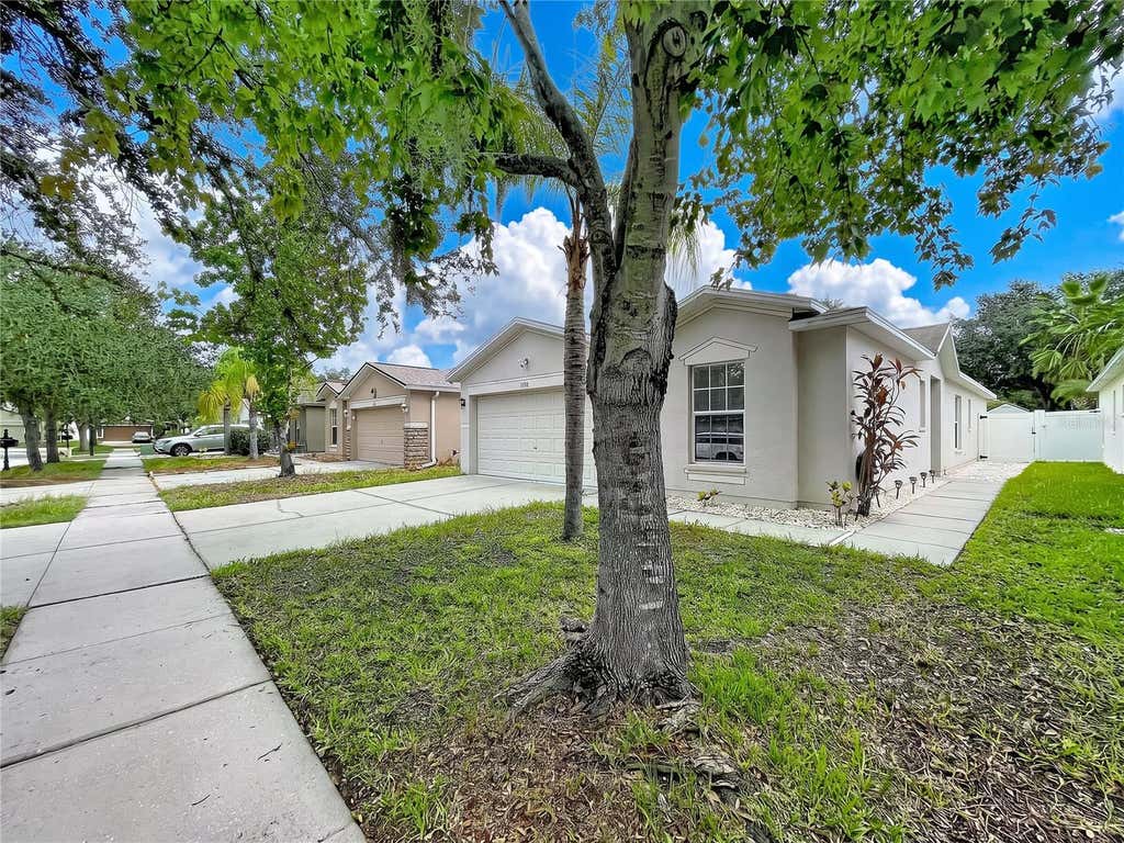 Photo of 7710 Carriage Pointe Drive, Gibsonton, FL 33534 (MLS # TB8535676)