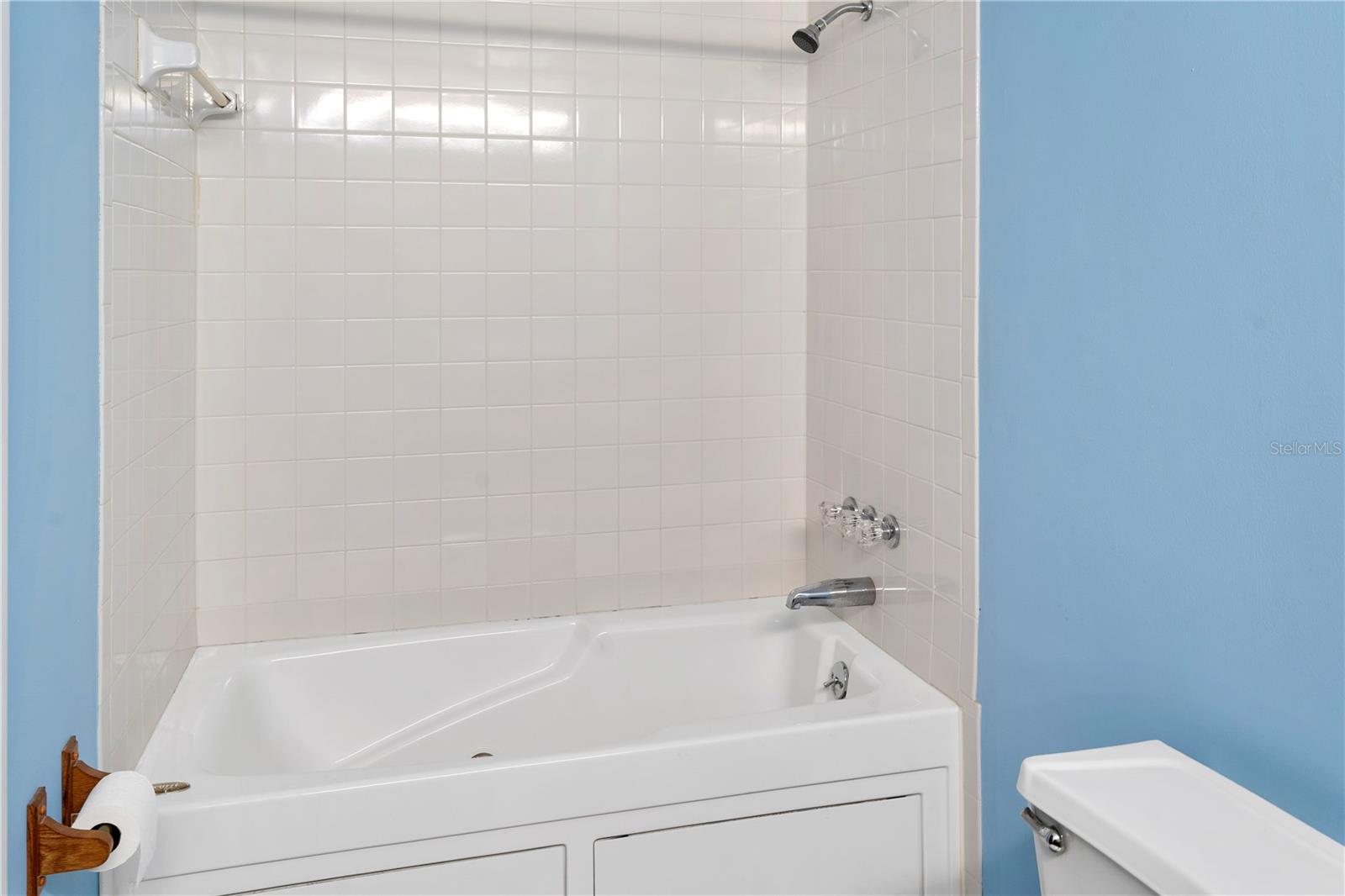 LAKE VILLAS CONDO - Residential