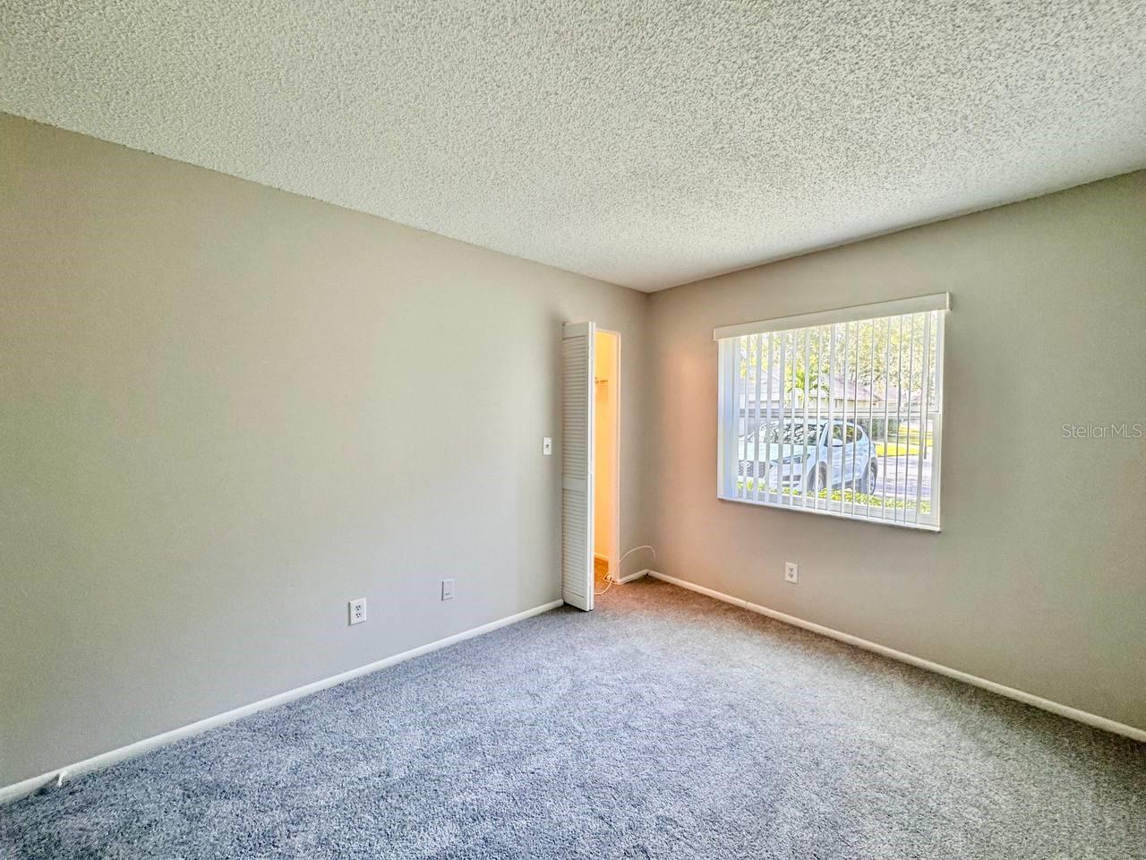 CHATEAUX WOODS CONDO - Residential Lease