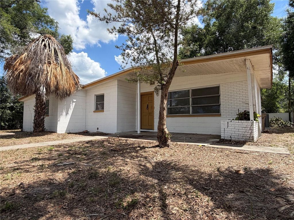 Photo of 9805 N 54th Street, Temple Terrace, FL 33617 (MLS # TB8505374)