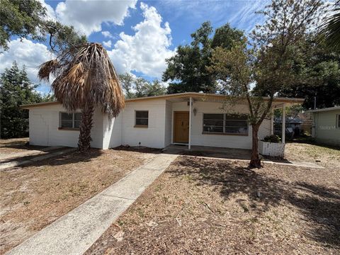 Photo of 9805 N 54th Street, Temple Terrace, FL 33617 (MLS # TB8505374)