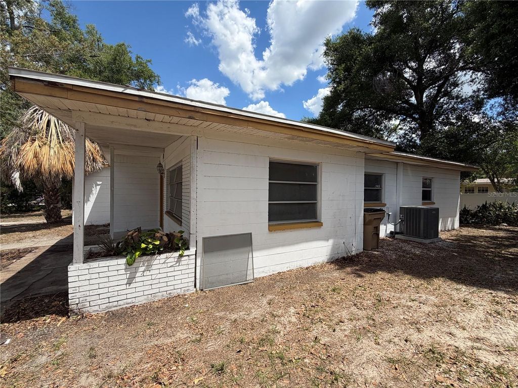 Photo of 9805 N 54th Street, Temple Terrace, FL 33617 (MLS # TB8505374)