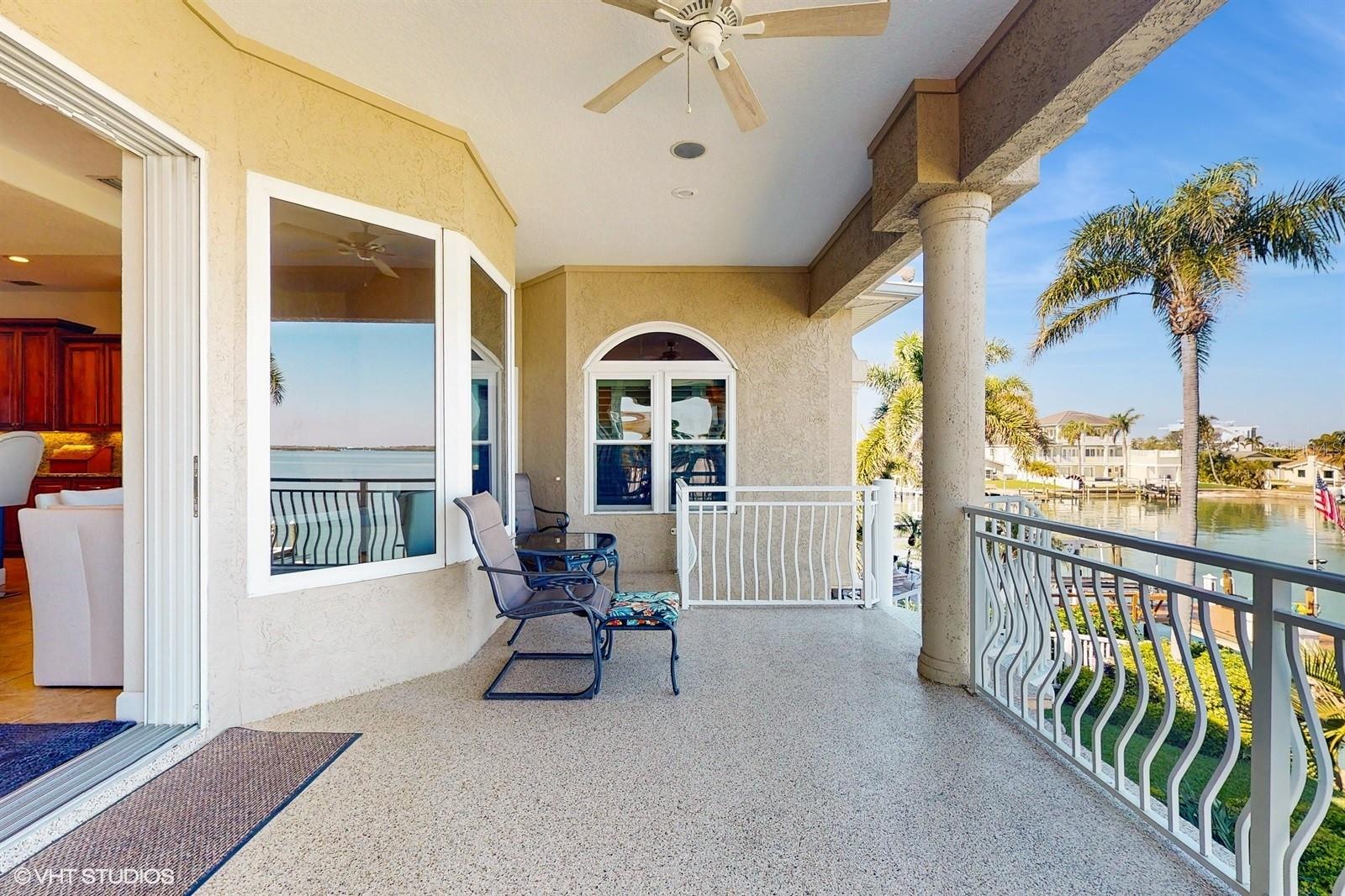 CAPRI ISLE - Residential