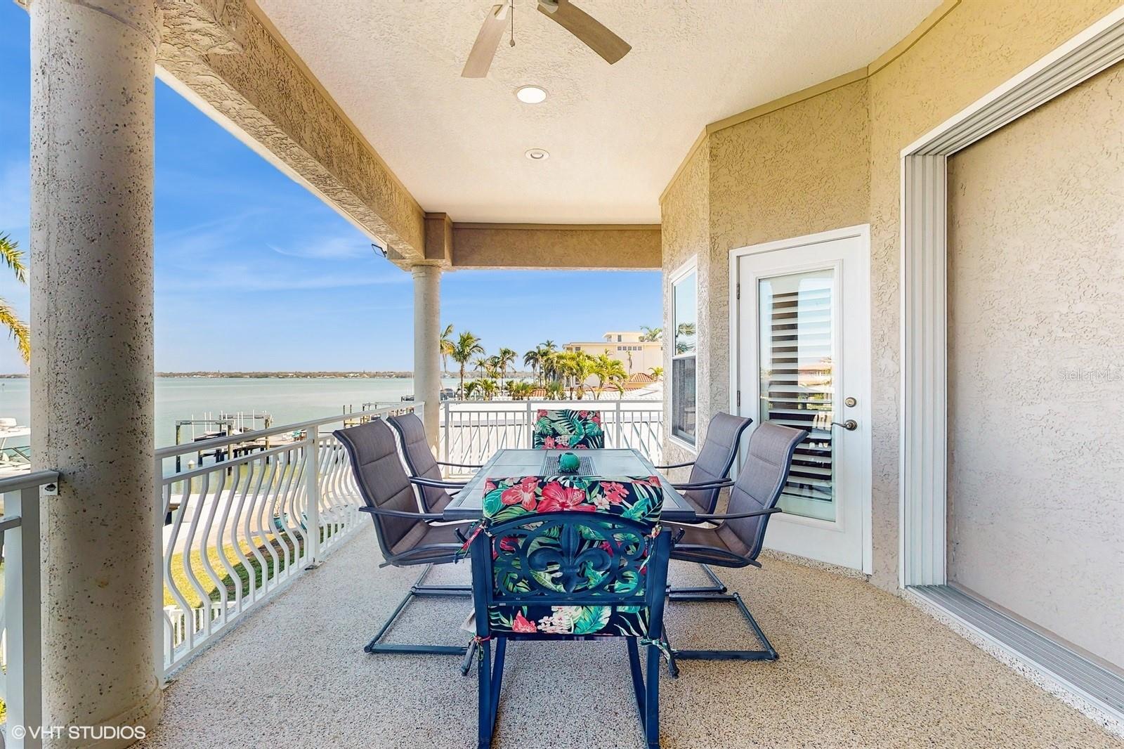 CAPRI ISLE - Residential