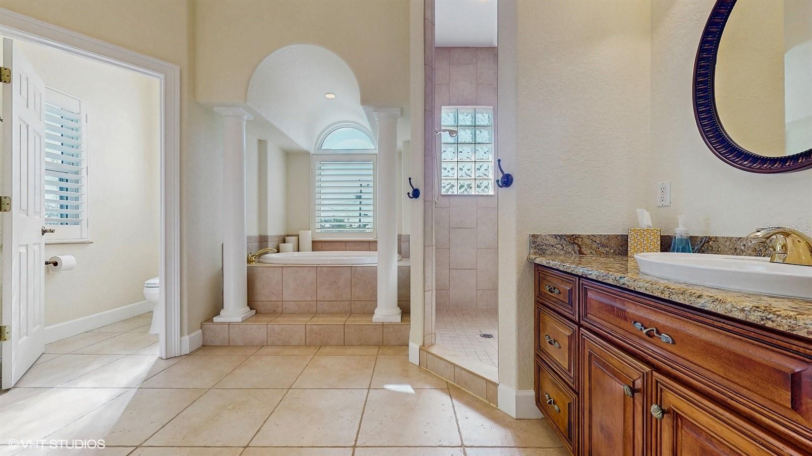 CAPRI ISLE - Residential