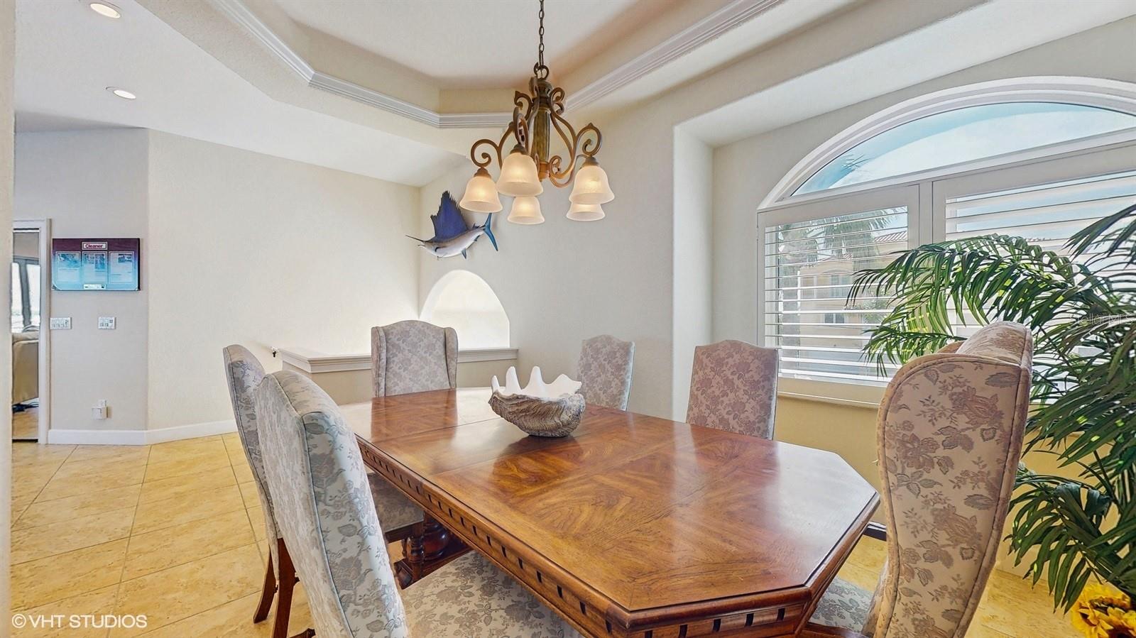 CAPRI ISLE - Residential