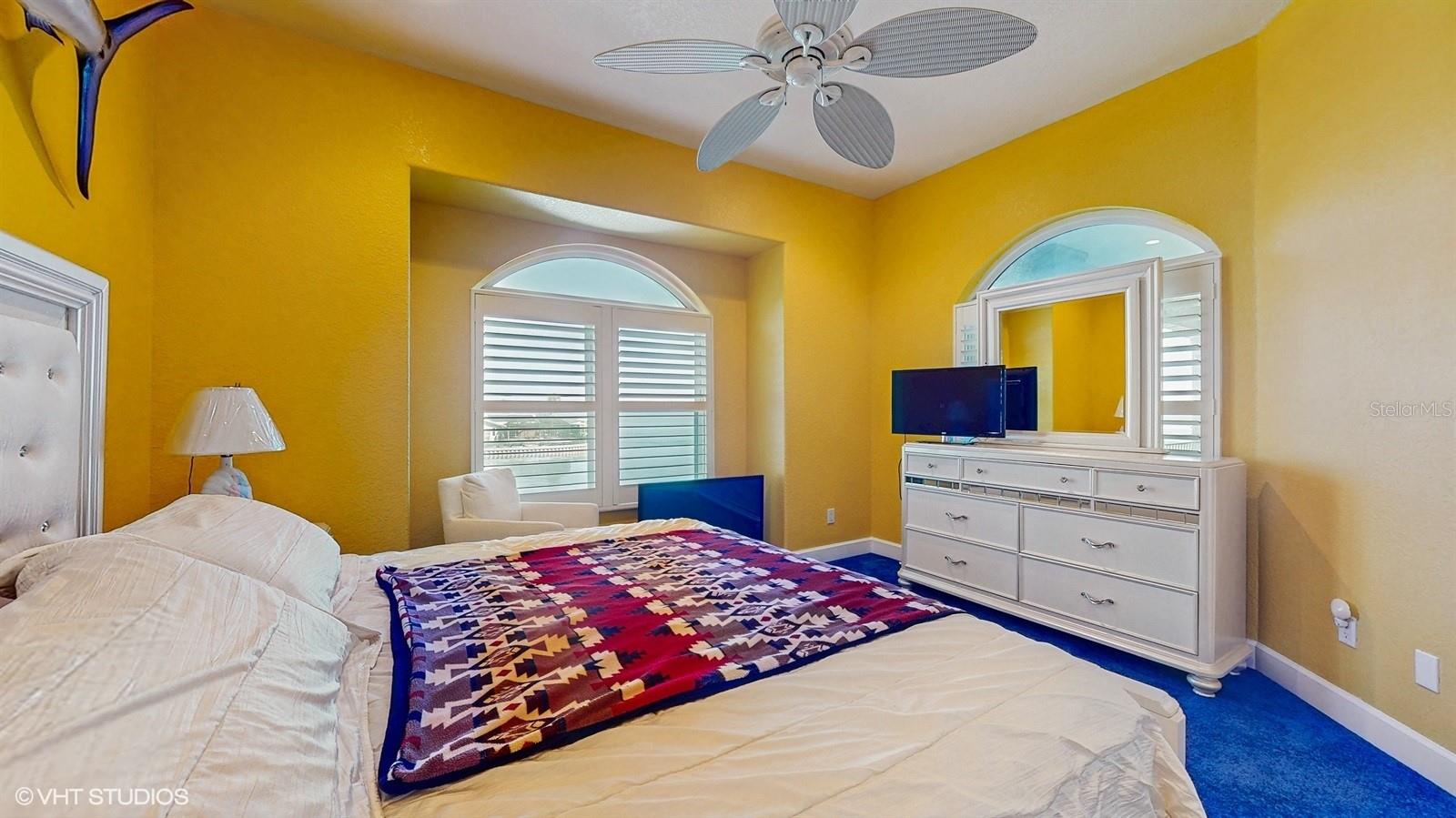 CAPRI ISLE - Residential