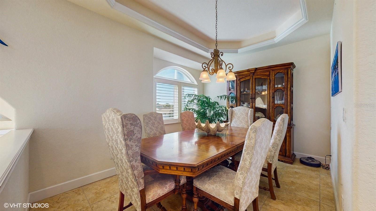 CAPRI ISLE - Residential