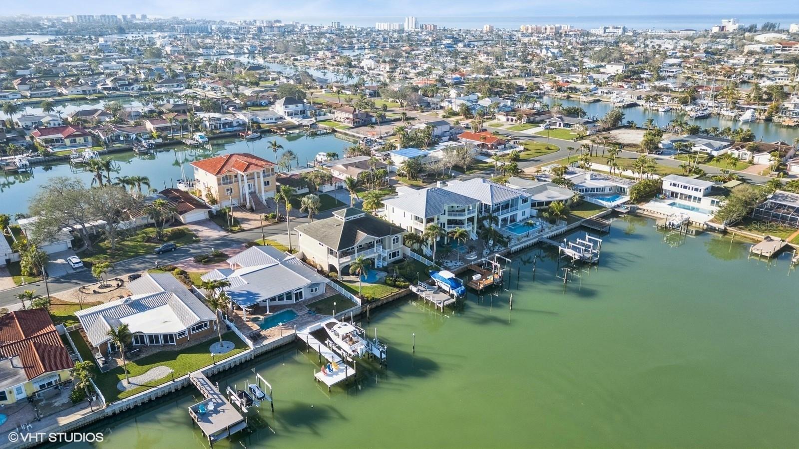 CAPRI ISLE - Residential