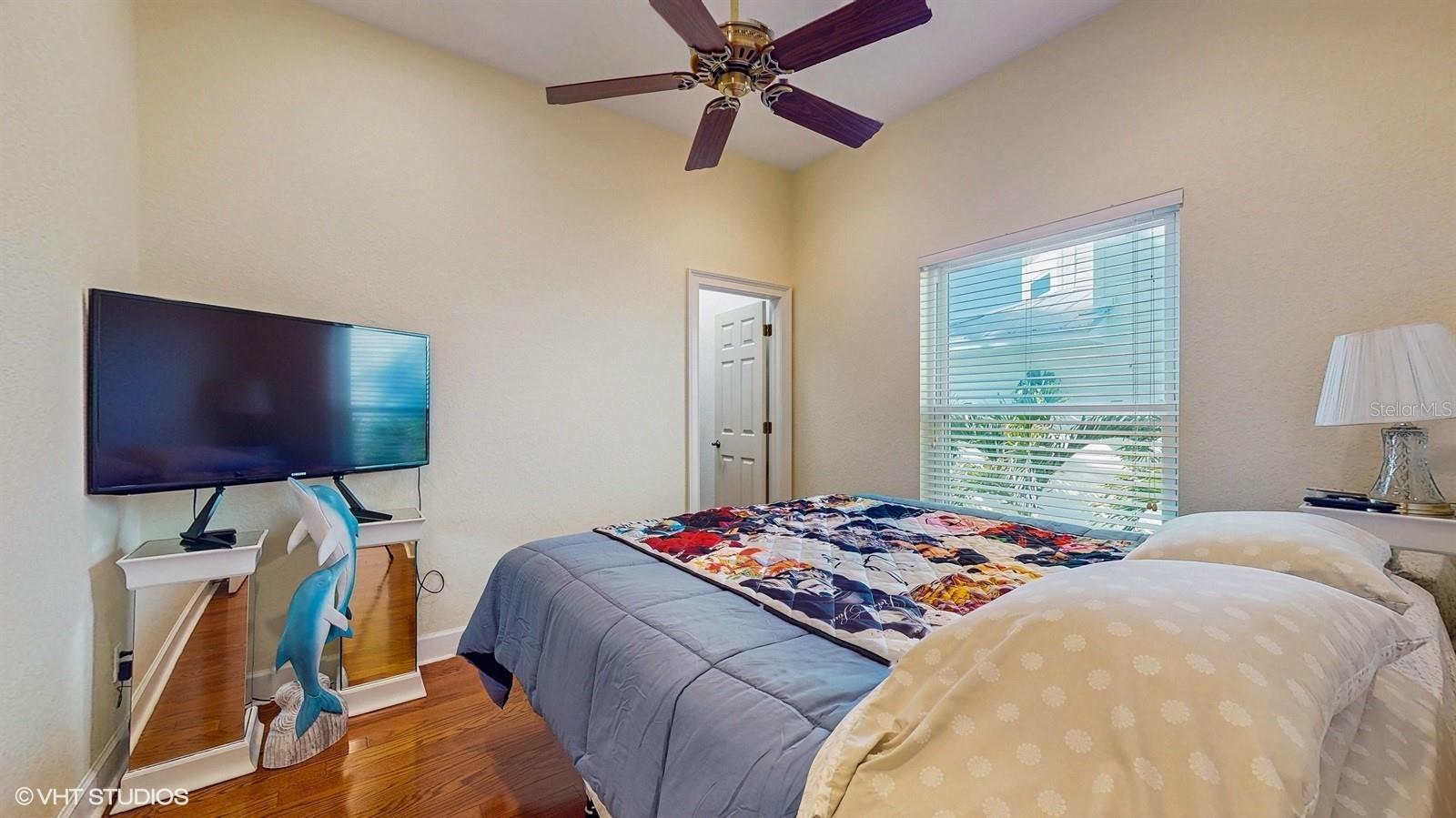 CAPRI ISLE - Residential