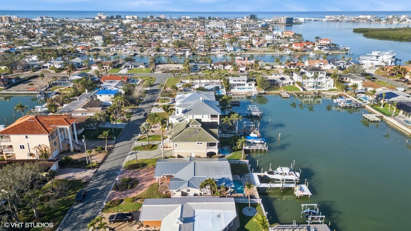 CAPRI ISLE - Residential